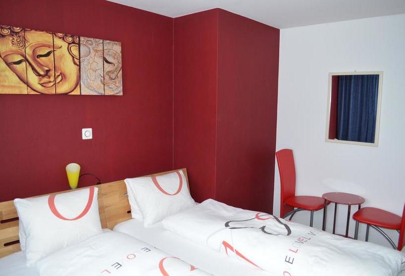 בית מלון כפרי Schiff