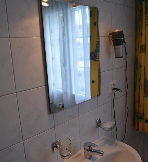 בית מלון כפרי Schiff