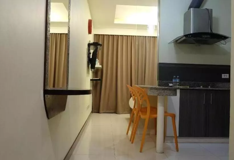 ホテル Zen Rooms Malate Robinsons