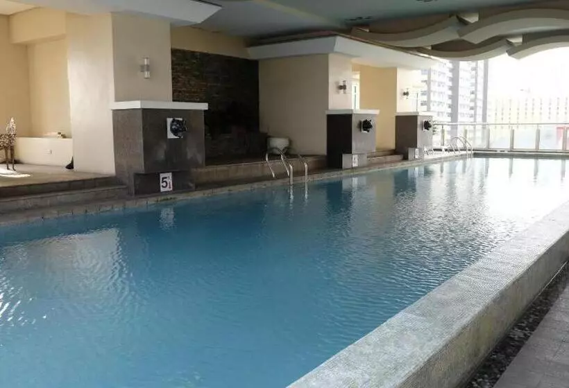 ホテル Zen Rooms Malate Robinsons