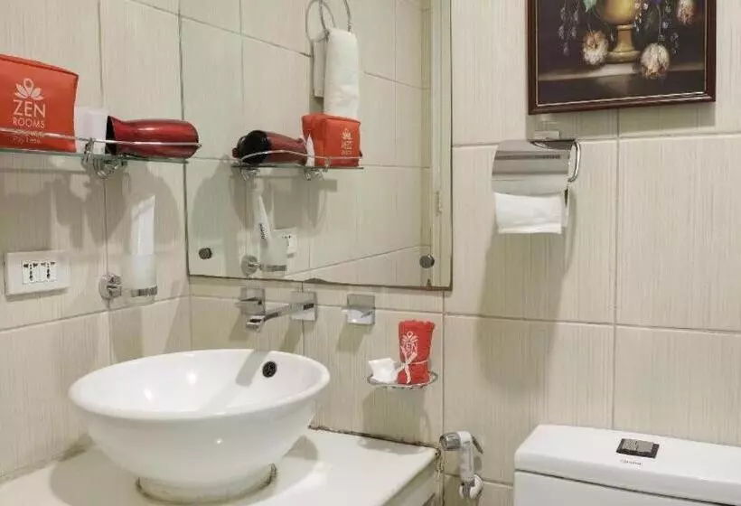 ホテル Zen Rooms Malate Robinsons