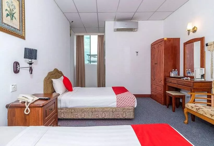 ホテル Holiday Park By Oyo Rooms