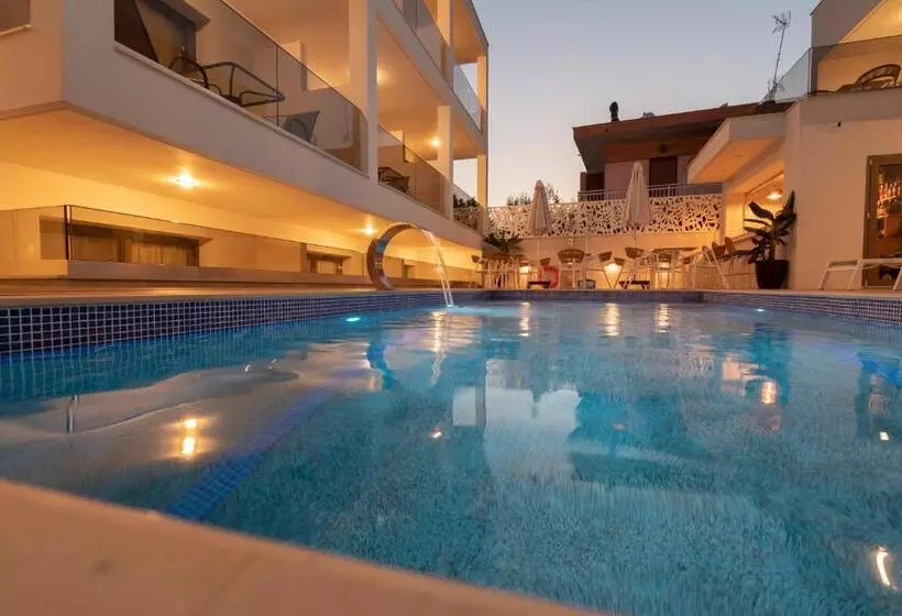 ホテル Elegant Maltepe By Travel Pro Services   Kallithea Halkidiki