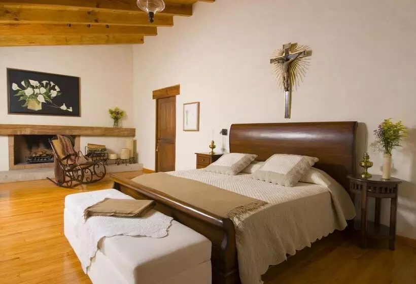 ベッドアンドブレックファースト San Bernardo Hotel & Spa En La Montana