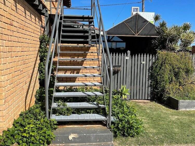 فندق Geraldton's Ocean West