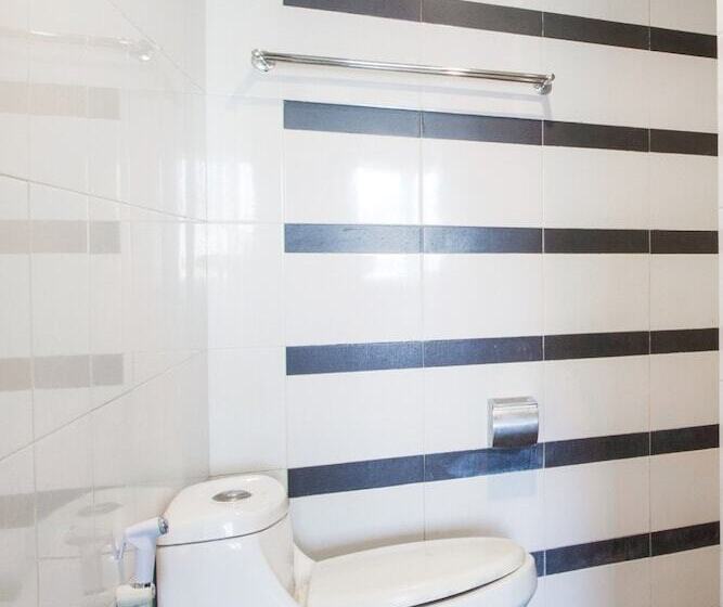 Hotel Oyo 3753 Cassa Dua