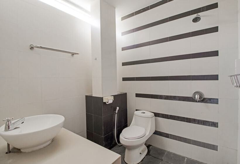 Hotel Oyo 3753 Cassa Dua