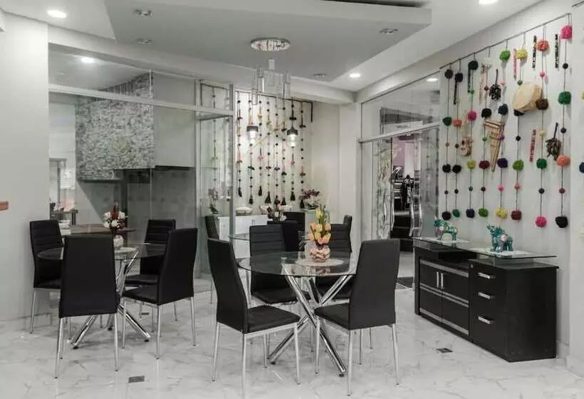 Hotelli Samay Business