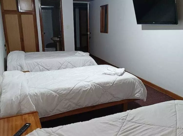 ホテル Suarel Center