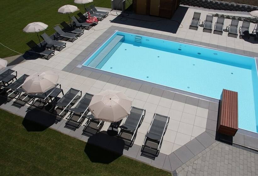 Lakeside Luxury Apartments