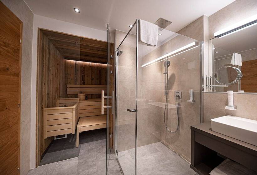 Lakeside Luxury Apartments