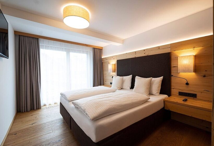 Lakeside Luxury Apartments