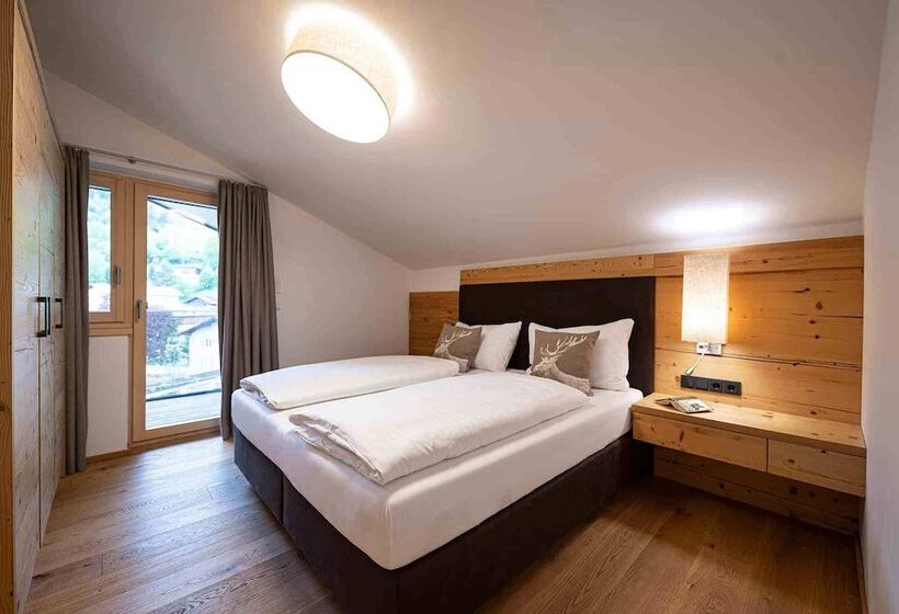 Lakeside Luxury Apartments