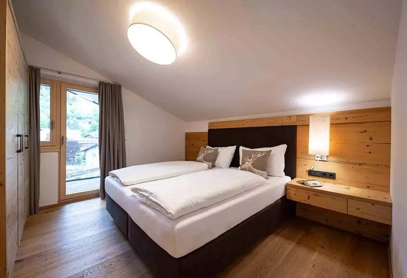 Lakeside Luxury Apartments