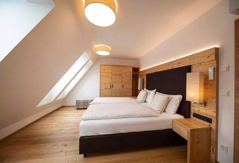 Lakeside Luxury Apartments
