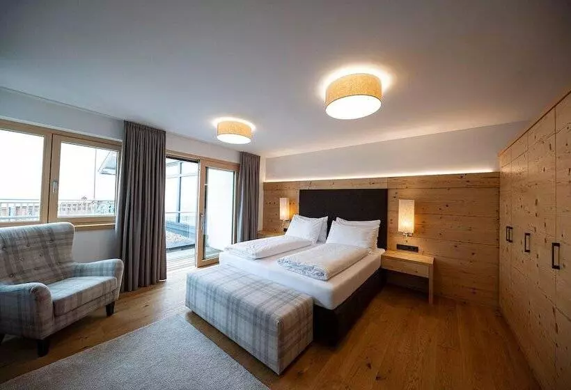 Lakeside Luxury Apartments