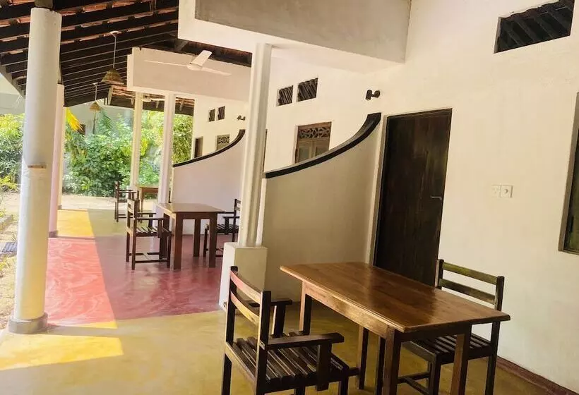 Majatalo Harmony Beach