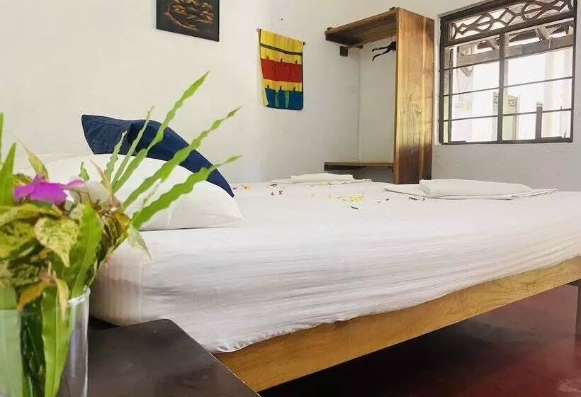 Majatalo Harmony Beach