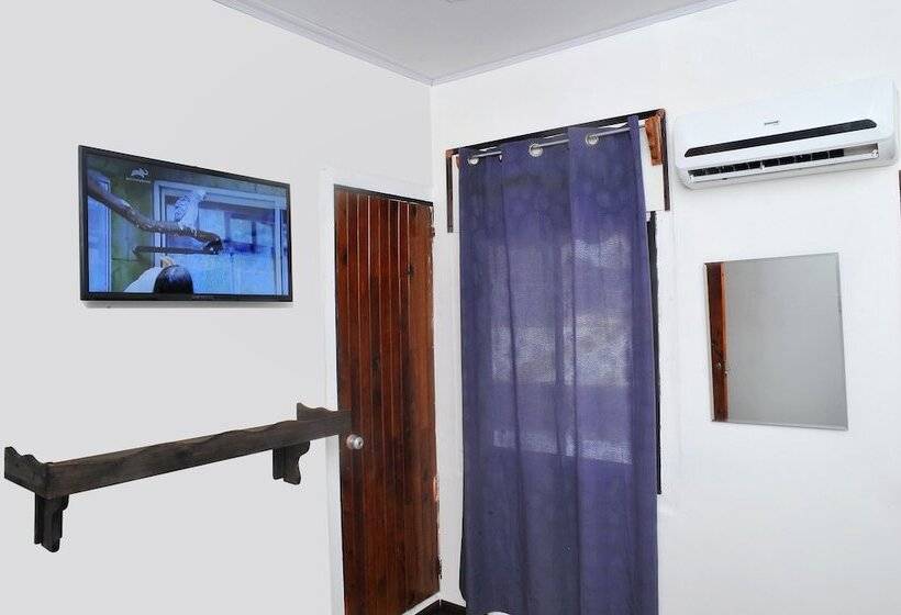 مبيت وإفطار Downtown By The Sea Inn