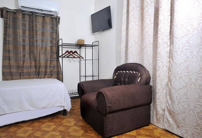 مبيت وإفطار Downtown By The Sea Inn