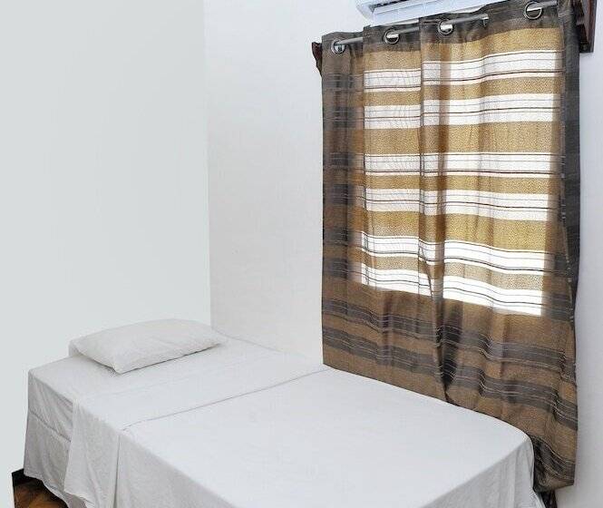 مبيت وإفطار Downtown By The Sea Inn