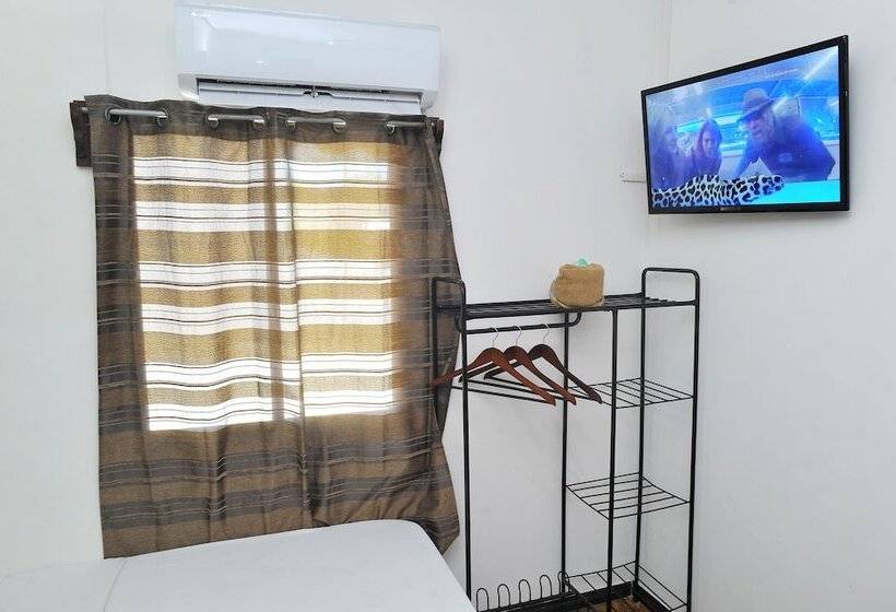 مبيت وإفطار Downtown By The Sea Inn