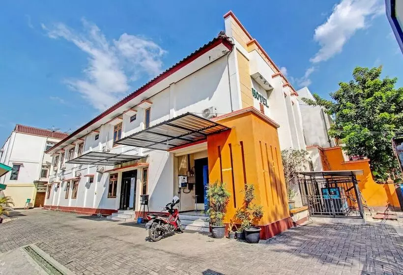 Capital O 91355 Hotel Mustika 1 Syariah