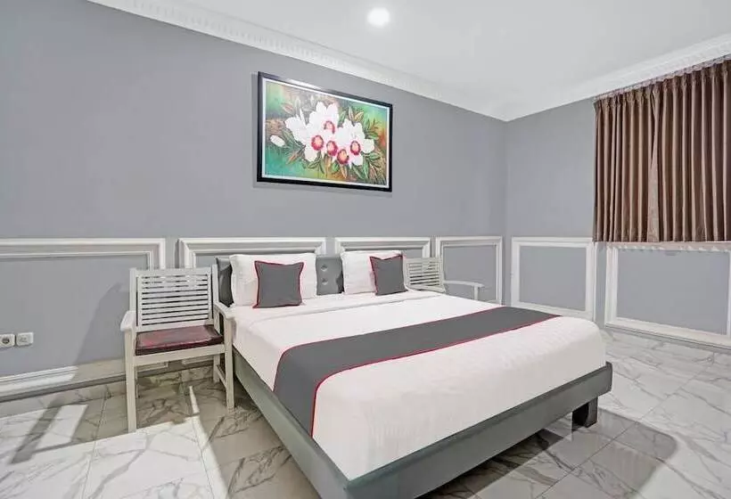 Hotelli Collection O 90783 Probolinggo Homestay