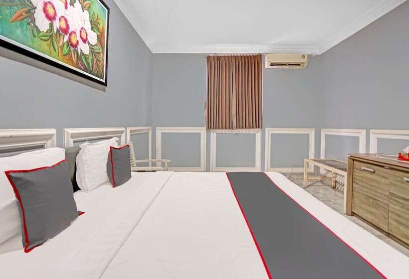 Отель Collection O 90783 Probolinggo Homestay