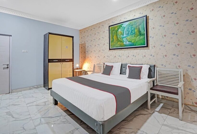 Отель Collection O 90783 Probolinggo Homestay