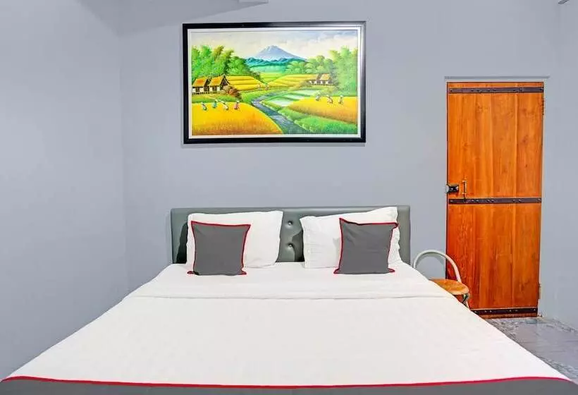 Hotelli Collection O 90783 Probolinggo Homestay