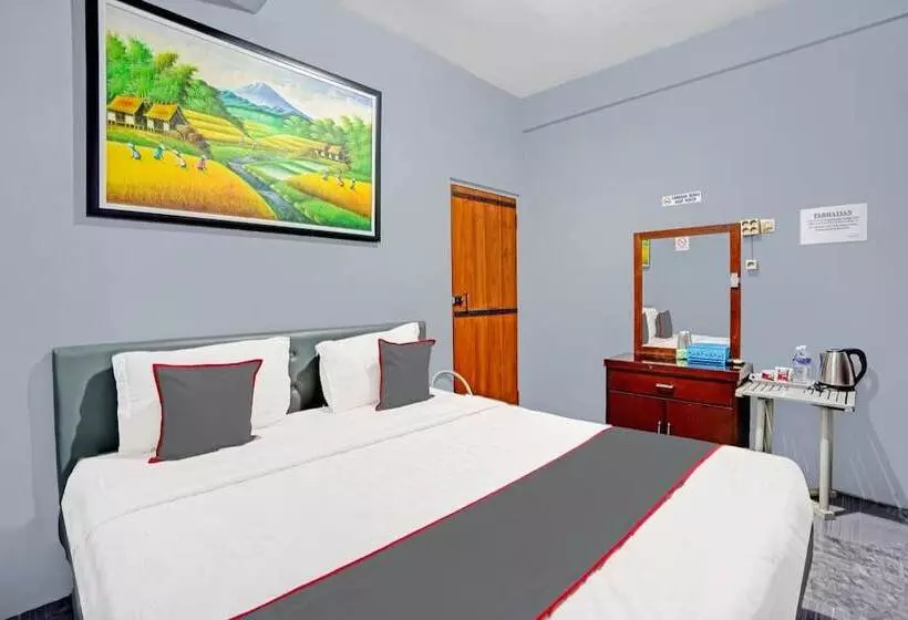 Hotelli Collection O 90783 Probolinggo Homestay