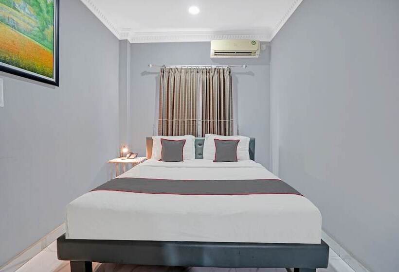 Отель Collection O 90783 Probolinggo Homestay