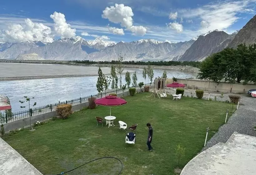 هتل Blangsa Indus View