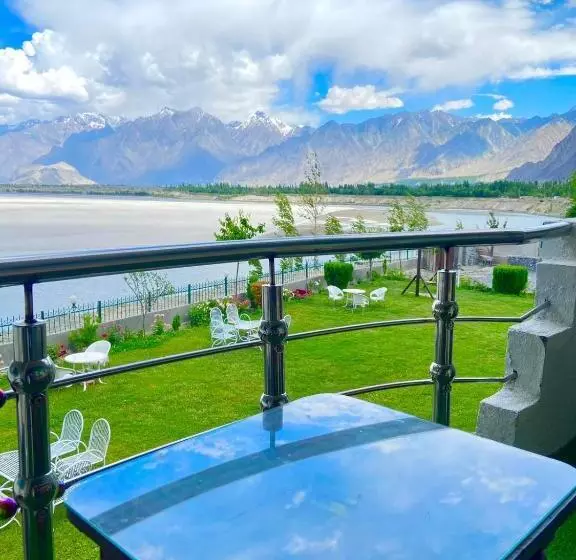 هتل Blangsa Indus View