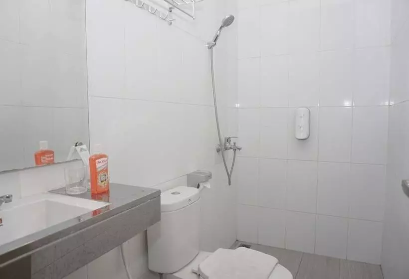 Cahaya 3 Hotel Near Juanda Airport