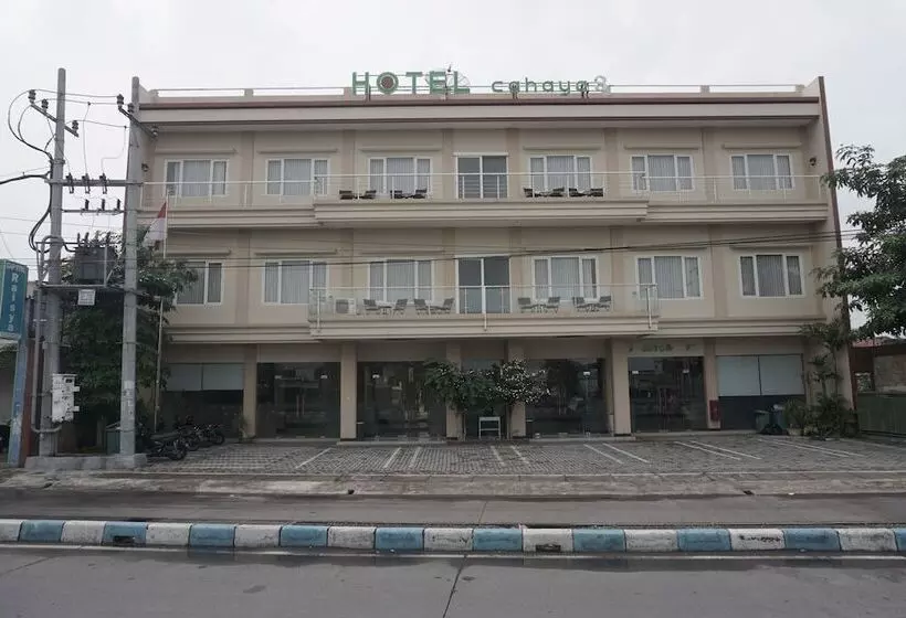 Cahaya 3 Hotel Near Juanda Airport