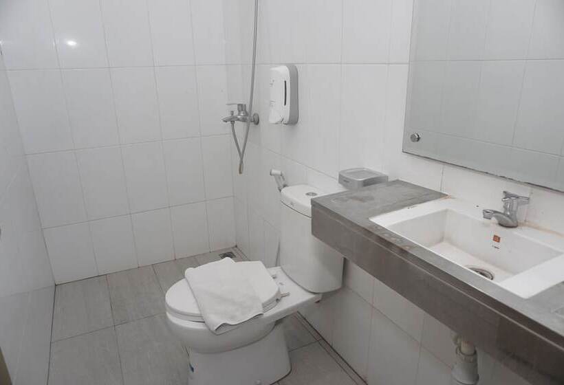 Cahaya 3 Hotel Near Juanda Airport