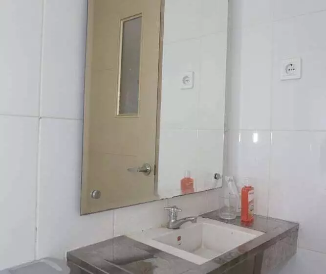 Cahaya 3 Hotel Near Juanda Airport