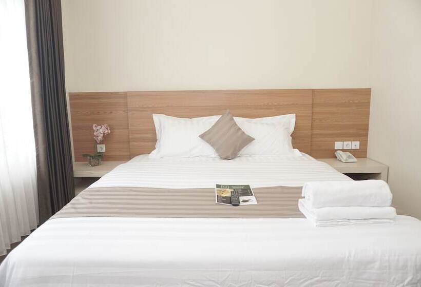 Cahaya 3 Hotel Near Juanda Airport