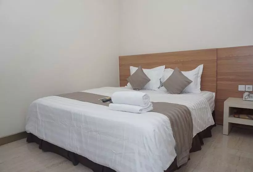 Cahaya 3 Hotel Near Juanda Airport