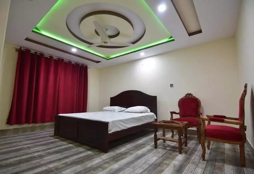 هتل Kentish Lodge Skardu