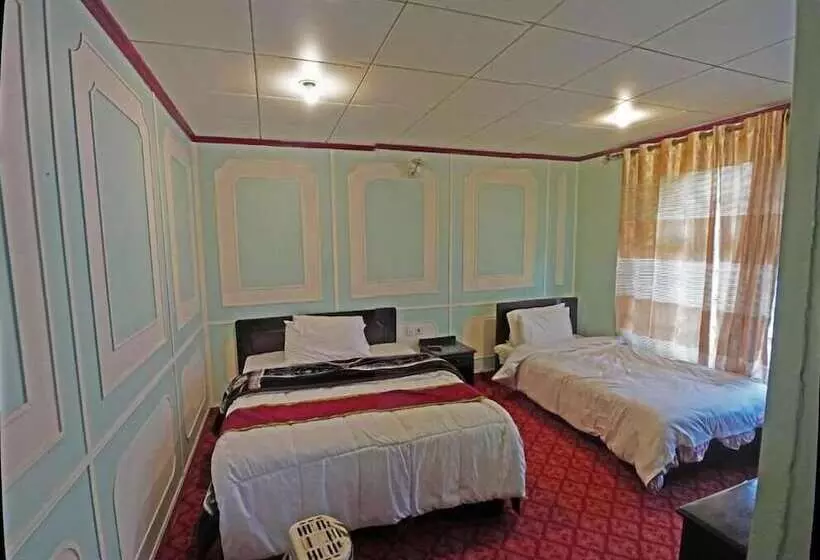 هتل Kentish Lodge Skardu