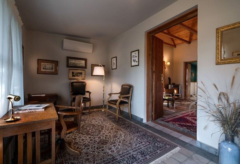 هتل Comarca Las Liebres