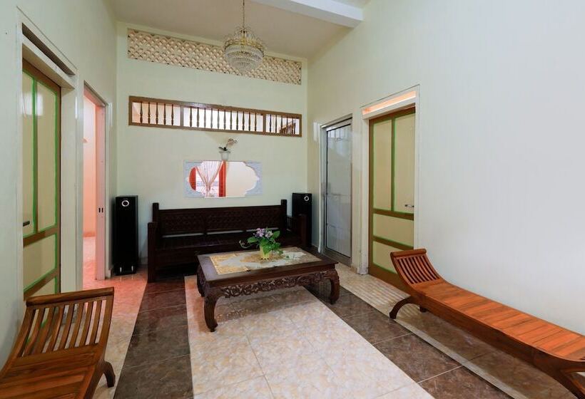 Hotel Ndalem Jogja Cupuwatu Syariah By Oyo Rooms