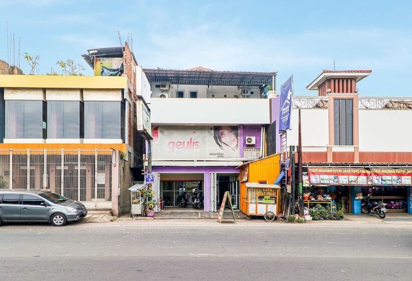 Hotel Oyo 90873 Orchid Guesthouse