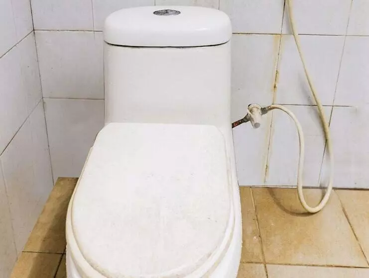 ホテル Spot On 91512 Siantan Anambas Syariah Nearharbour Bay Ferry