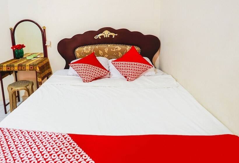 Отель Spot On 91512 Siantan Anambas Syariah Nearharbour Bay Ferry