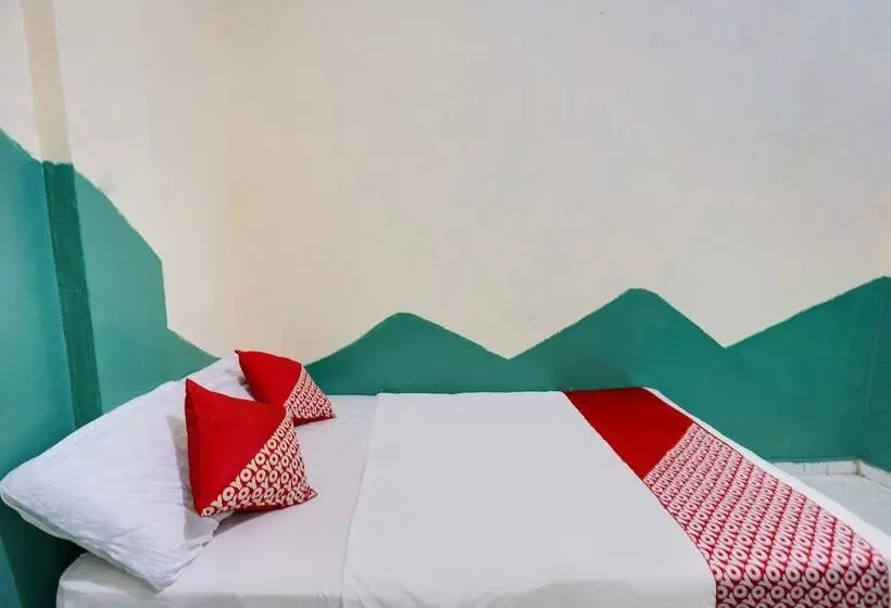 ホテル Spot On 91512 Siantan Anambas Syariah Nearharbour Bay Ferry