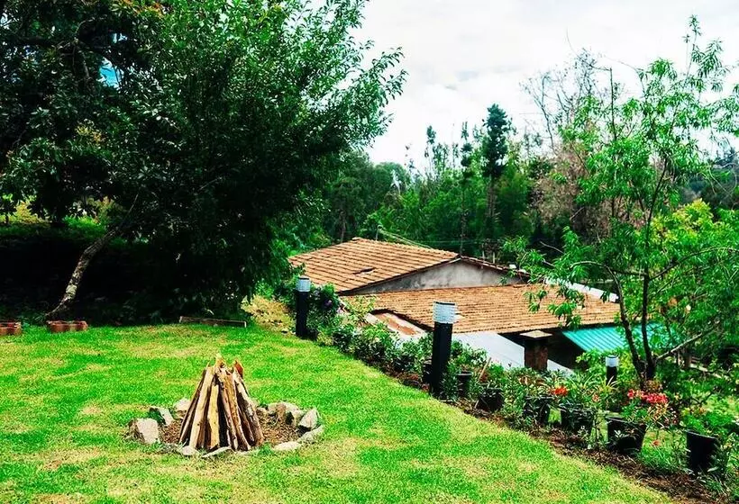 هتل The British Villa By Xacro Xperiences